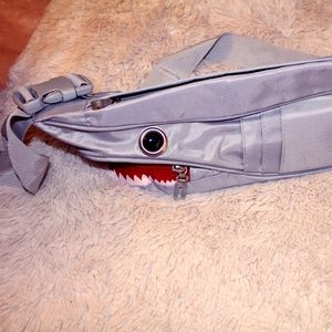 Shark fanny pac